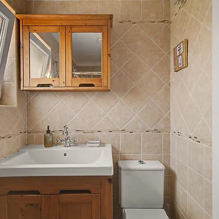 Town House بيت للعطل *